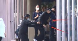 Bố ruột Tạ Đình Phong lộ diện hom hem, đi không vững, con trai tiết lộ chỉ chờ ngày ra đi