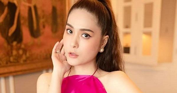 "Mỹ nhân nhà 400 tỷ" Đoàn Di Băng mới đi dạo qua 2 cửa hàng đã "bay sạch" 2 tỷ