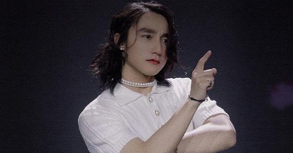 Sơn Tùng đăng ảnh bàn cờ giữa tâm điểm cùng "nàng thơ" Hải Tú vướng ồn ào "vô văn hóa"