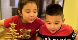 Ngoại hình chuẩn "soái ca nhí" của con trai út Hoa hậu Jennifer Phạm