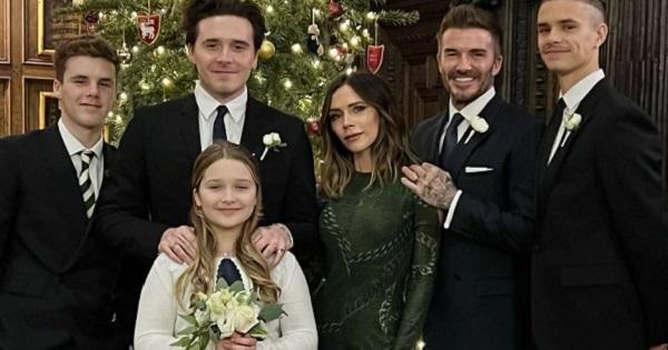 "Cực phẩm" ngày Giáng sinh đích thị là bức ảnh đẹp không tì vết của đại gia đình David Beckham