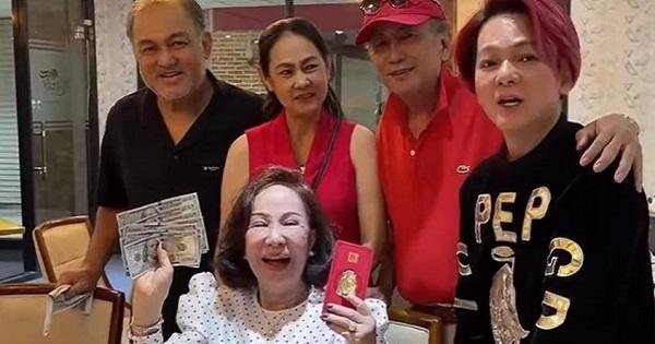 Vũ Hà "chơi lớn" tặng cho bà xã U60 tiền đô vàng thỏi nhân dịp sinh nhật