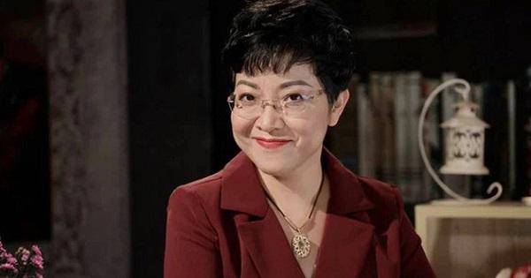 Học vấn đáng nể của MC Thảo Vân: Được tuyển thẳng vào Đại học top đầu, đặc cách nhận hàm Thiếu úy