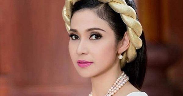 Độ giàu có của "Người đẹp Tây Đô" Việt Trinh: Ở biệt phủ 2500m2, mua xế hộp sớm nhất nhì showbiz