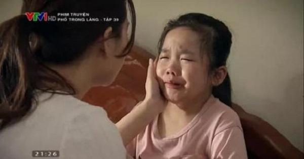 Sao nhí Tú An "Phố trong làng": Làm MC từ năm 6 tuổi, đắt show như nghệ sĩ chuyên nghiệp