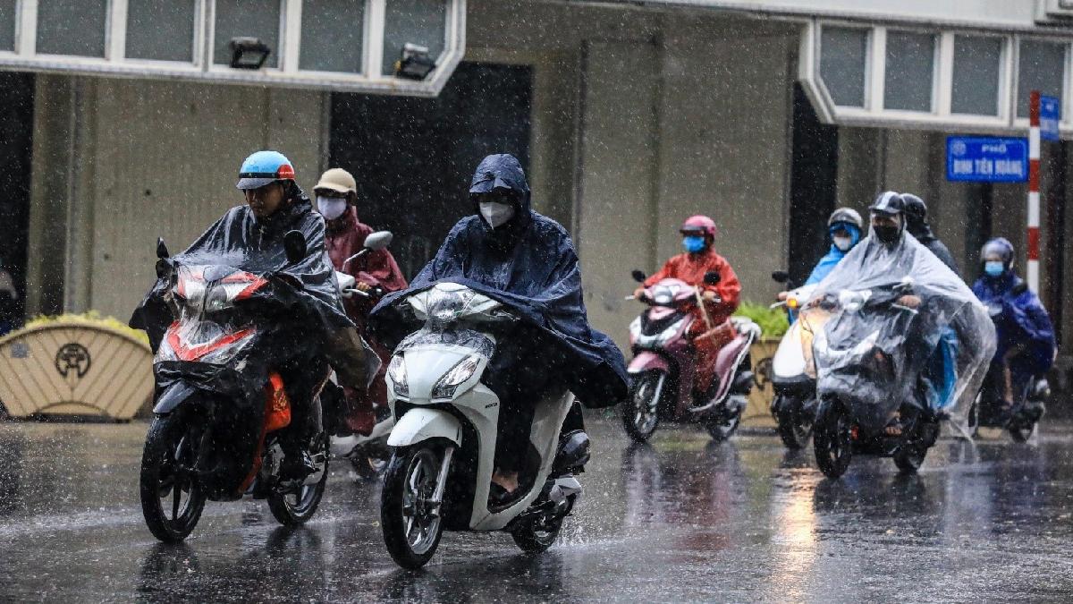 Dự báo thời tiết: Bão số 1 giật cấp 14 hướng về Quảng Ninh, Bắc Bộ mưa to từ chiều 2/7