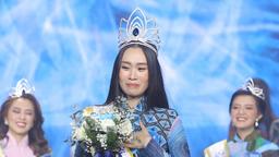 Nhan sắc Tân Miss Peace Vietnam 2022: Du học Mỹ, làm thông dịch chuyên nghiệp