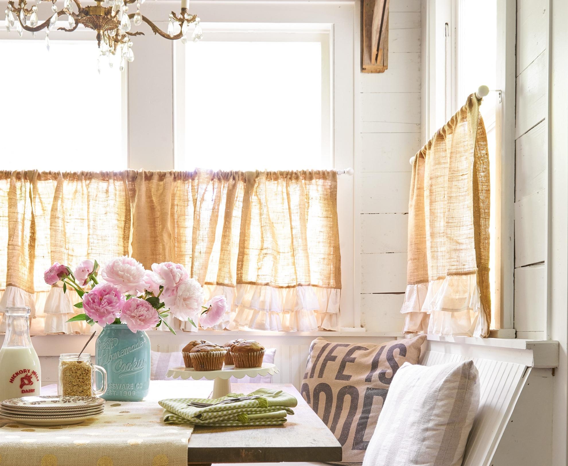 "Học lỏm" 9 ý tưởng trang trí cửa sổ theo phong cách Rustic