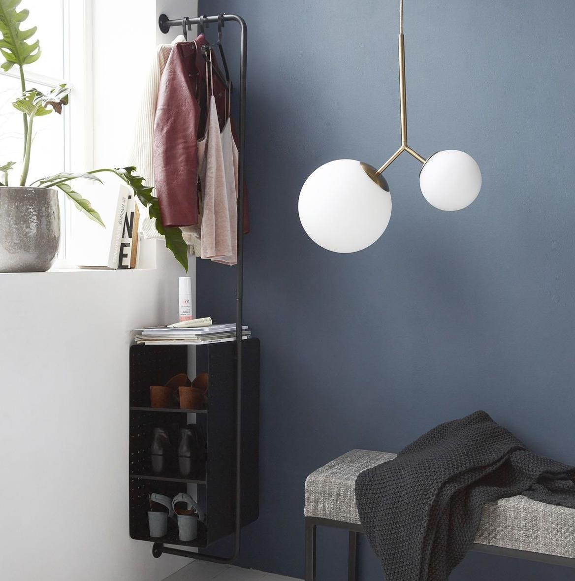 Cùng là giá treo quần áo, hãy chọn mẫu nào vừa treo gọn vừa đẹp nhà