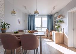 Thăm căn hộ 43m² sang trọng với tone hồng - xám thời thượng của cặp vợ chồng son