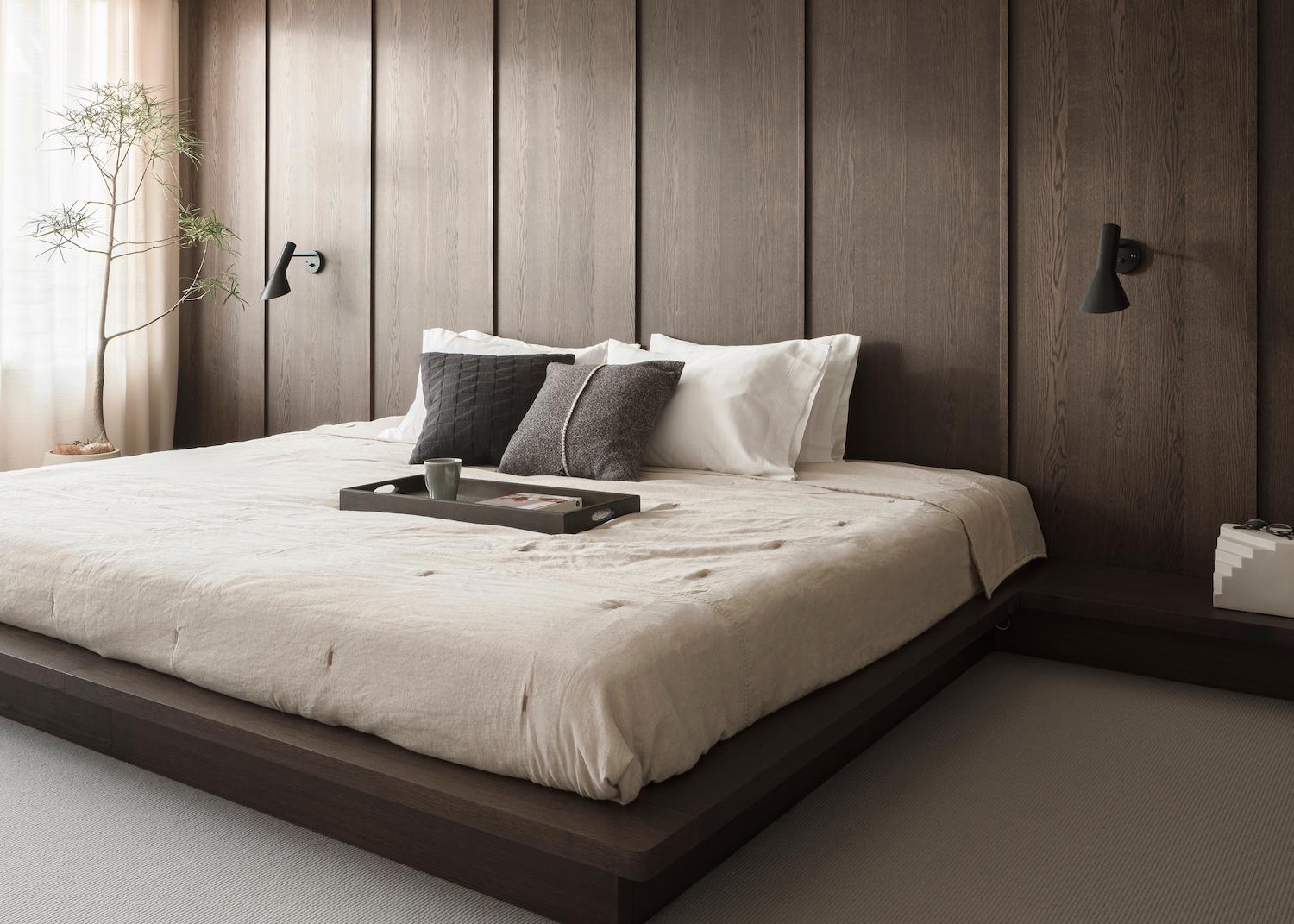 Giường thấp sàn: Món nội thất lý tưởng cho phòng ngủ phong cách tối giản