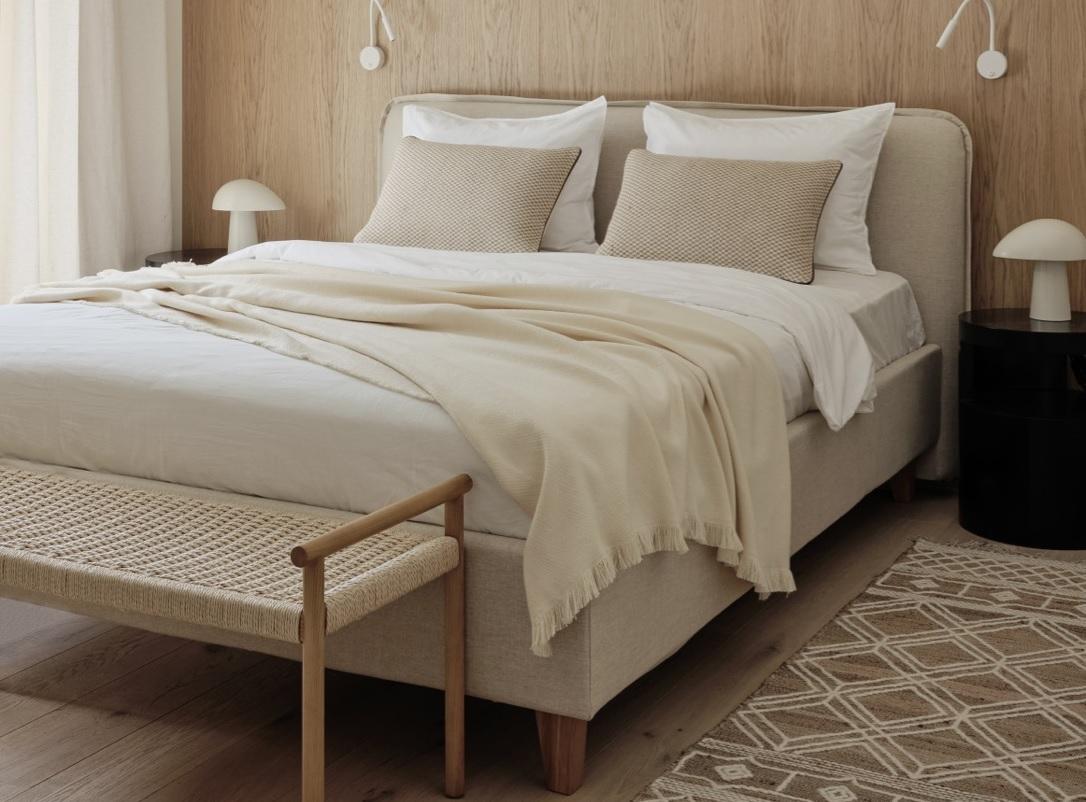 9 ý tưởng trang trí phòng ngủ ấm áp mà tinh tế bằng thảm trải sàn