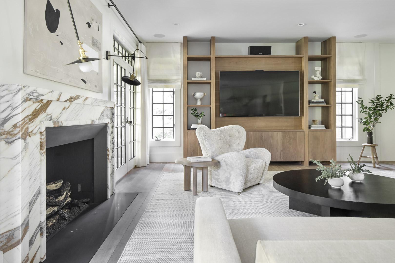 Đá cẩm thạch và những ý tưởng trang trí phòng khách thêm sang trọng