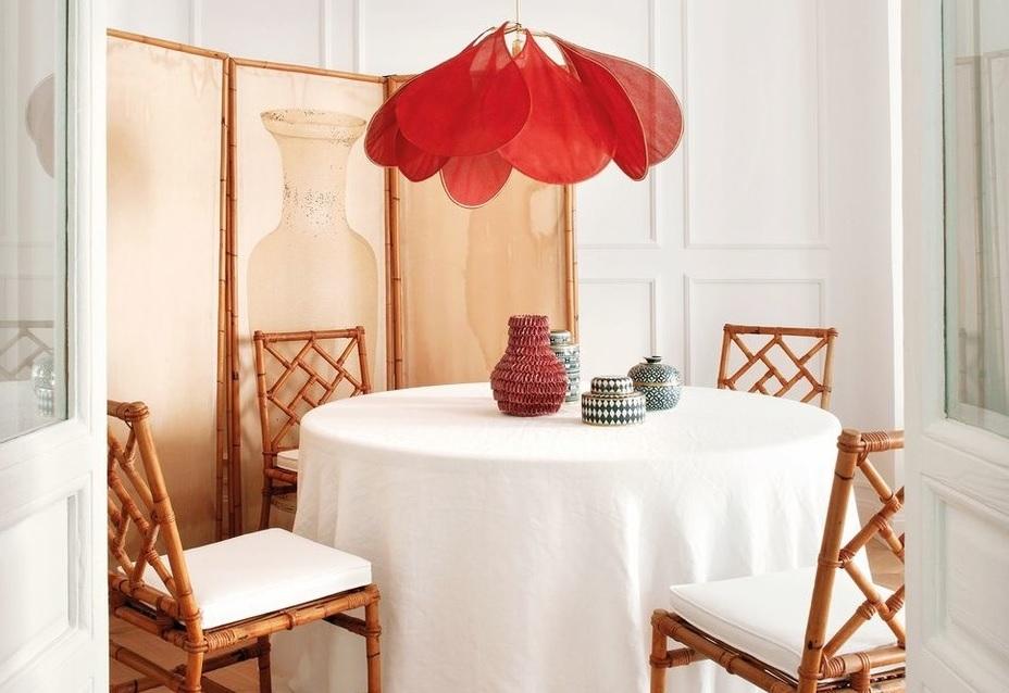 Tấm bình phong: Không chỉ để phân vùng không gian mà còn để trang trí nhà