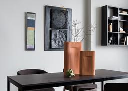 Trang trí bàn ăn đẹp mắt với những mẫu bình hoa từ trang nhã đến lạ mắt