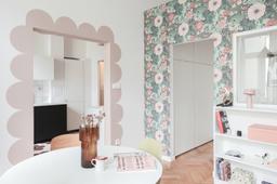 Căn hộ 44m² sống động nhờ hoa văn và màu sắc "điệu đà" của cô gái trẻ