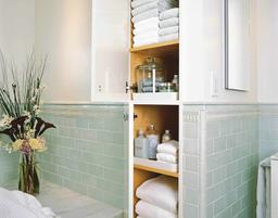 5 ý tưởng lưu trữ khăn tắm vừa gọn gàng vừa đẹp mắt cho phòng tắm nhỏ