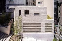 Ngôi nhà hình thang 27m² chất từ thiết kế đến nội thất thông minh của cặp vợ chồng Hàn Quốc