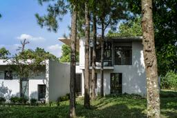 Choáng ngợp trước biệt thự 5000m² của gia đình 3 thế hệ, mỗi thế hệ mỗi lối sống ở Hà Nội