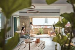 Căn hộ xinh ơi xinh, logia đẹp "như mơ, như thơ, ôi thật bất ngờ" của 3 chị em gái