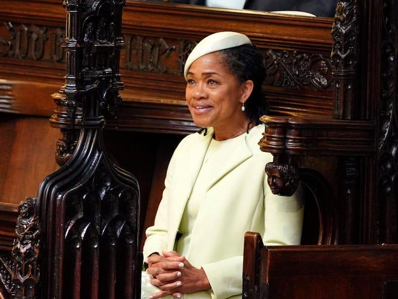 Mẹ vợ hoàng tử Harry CEO Loving Kindness