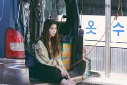 Bước tiến mới trong nghiệp diễn của IU, diễn viên chuyên nghiệp cũng phải nể phục