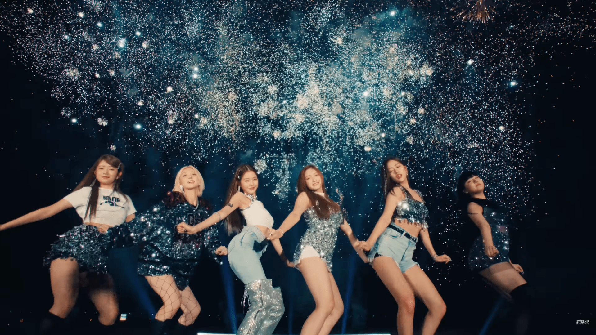 IVE xứng danh tân binh khủng long khi cán mốc 1 triệu bản nhanh nhất lịch sử Hanteo