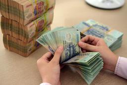 Trường đại học ở TP.HCM thưởng tết 2021 lên tới 70 triệu đồng
