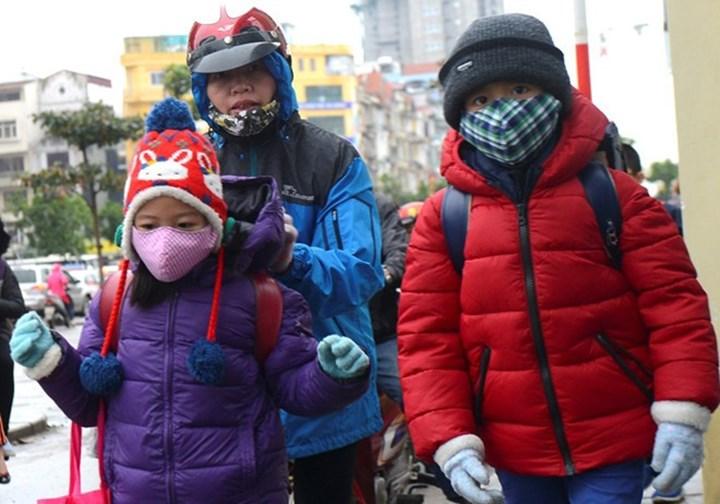 Ngày mai 31/12 Hà Nội xuống mấy độ, trẻ em có được nghỉ học không?