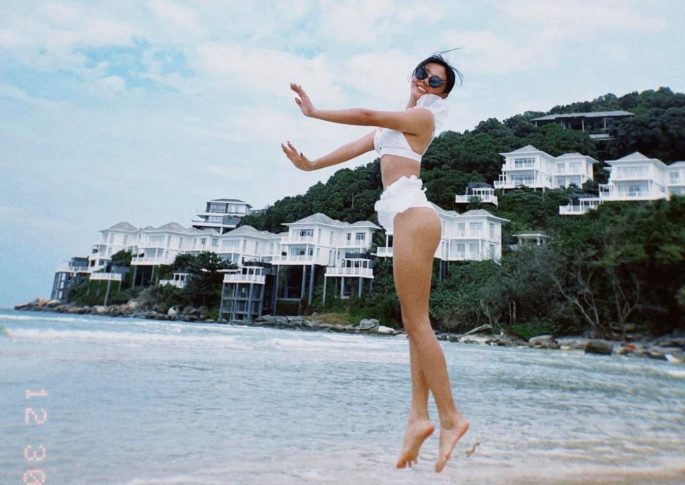 Văn Mai Hương khoe vóc dáng thon gọn sau thời gian gầy béo thất thường