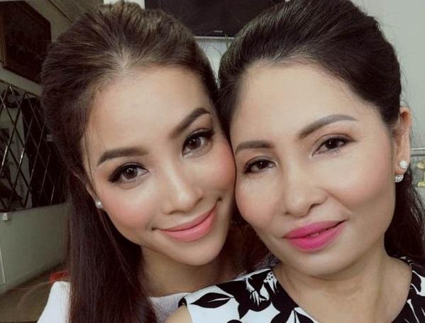 Mẹ Hoa hậu Phạm Hương bị tố bùng 10 triệu tiền hàng với lý do không hợp lý