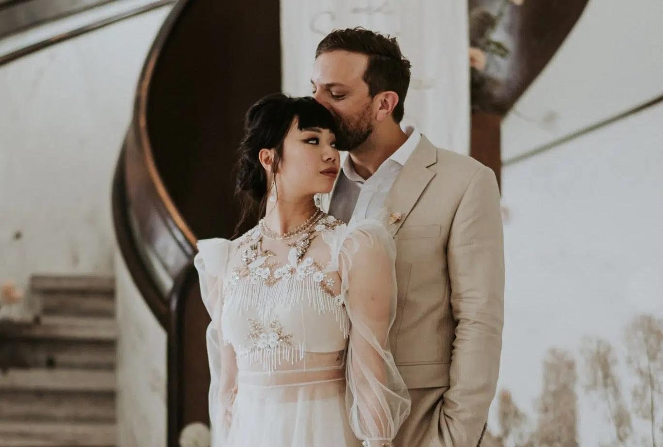 Báo Tây ca ngợi hết lời đám cưới bí mật ở Đà Nẵng