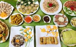 Mâm cơm cúng mùng Một Tết Nguyên đán gồm những gì?