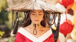 Gu thời trang ngọt ngào, bắt mắt của nữ chính MV "Hoa hải đường"