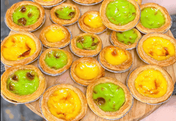 Bánh tart trứng đủ vị đủ màu bán online đang gây sốt tại Sài Gòn