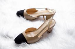 Lịch sử giày slingback: Tôn vinh nét đẹp nữ tính vượt thời gian