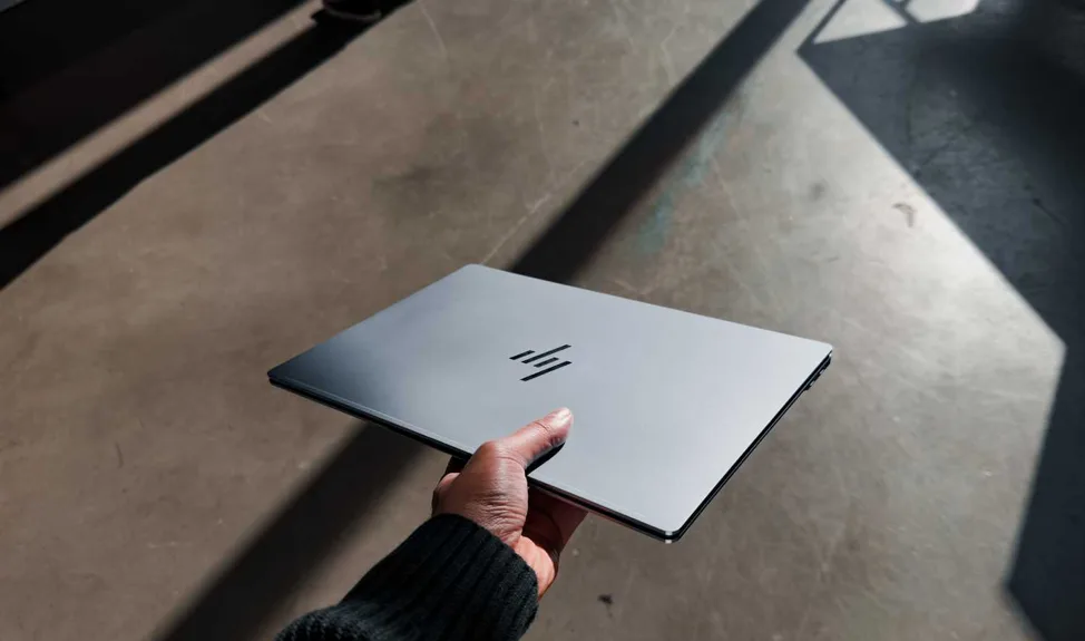 Máy chậm, pin yếu, họp online giật: 5 dấu hiệu đã đến lúc đổi sang laptop HP mới