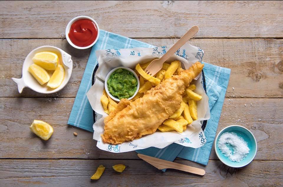 Fish and chips: Món ăn quốc hồn quốc túy của xứ sở sương mù - Ảnh 6