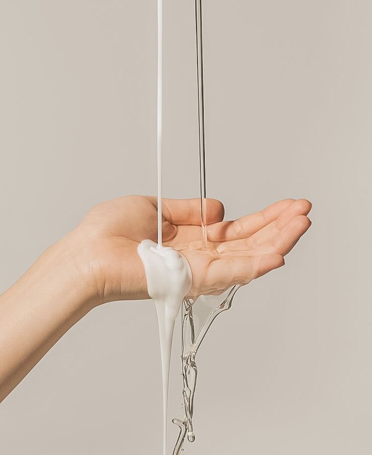 Sự khác nhau giữa Essence và Serum thường không quá rõ ràng. Tuy nhiên Essence và Serum thì không giống nhau.